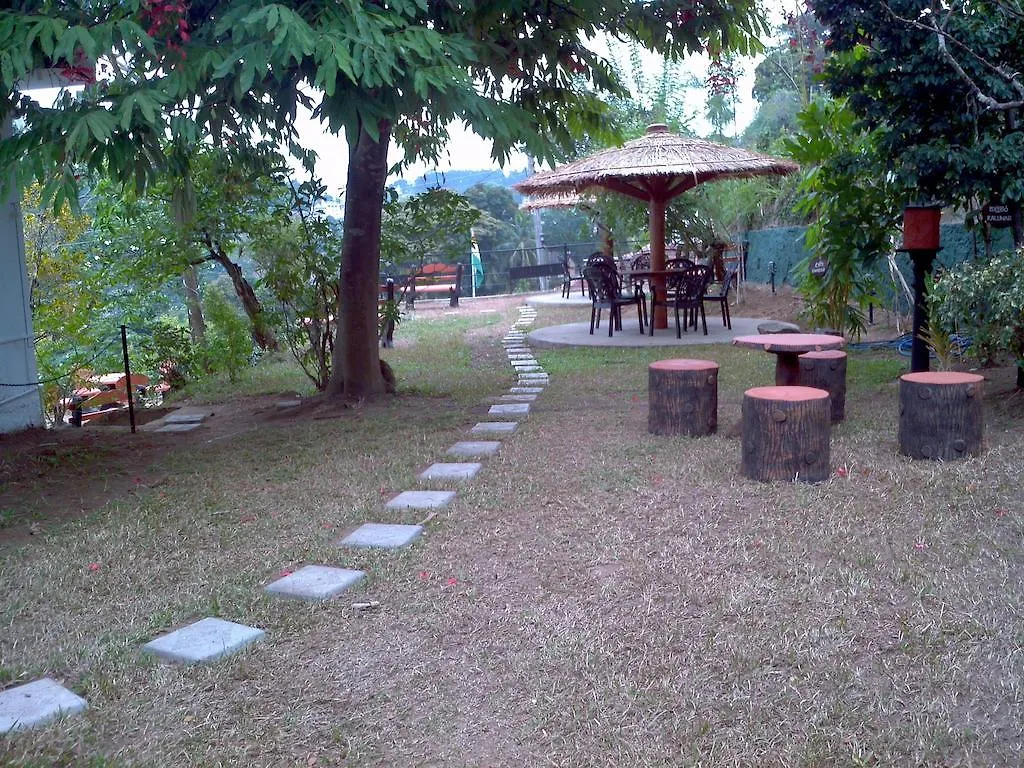 Amaara Residence Kandy 2*,